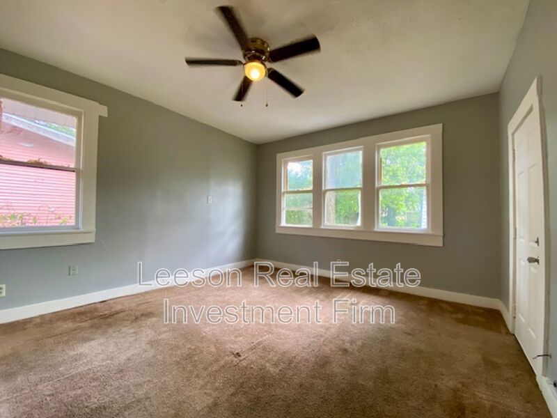 4 Bedroom 1 Bath Home Available for Rent! property image
