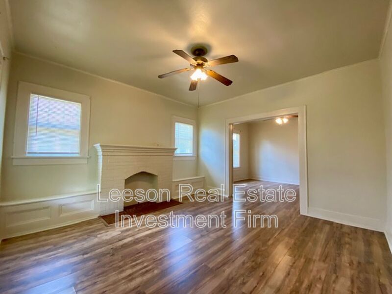Charming 1 Bedroom 1 Bath Duplex for Rent in South Highland! property image