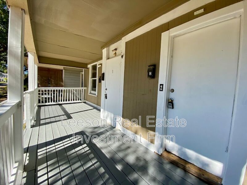 Updated 4 Bed 2 Bath Upstairs Apartment in Highland! property image