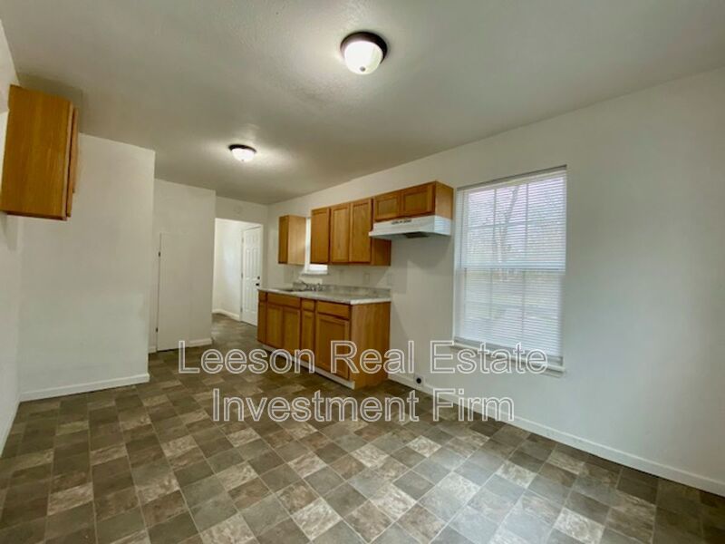 Renovated 2 Bedroom 1 Bath Home Available for Rent Now! property image