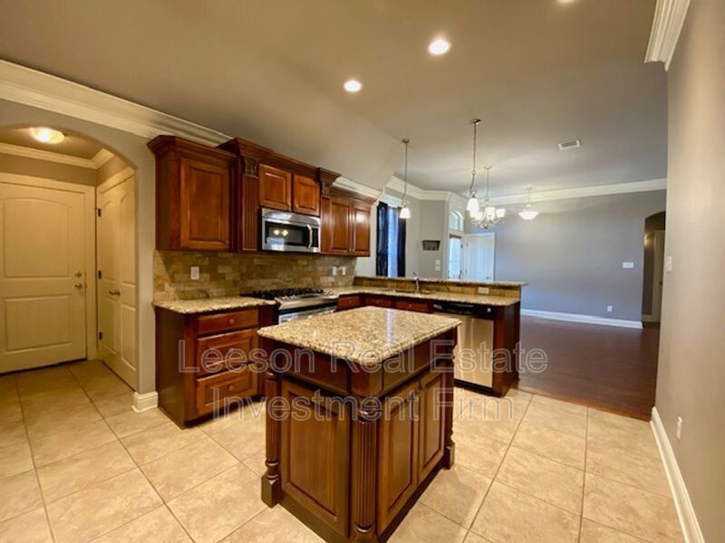 3 Bedroom 2 Bath Home Available in Dogwood South Neighborhood! property image