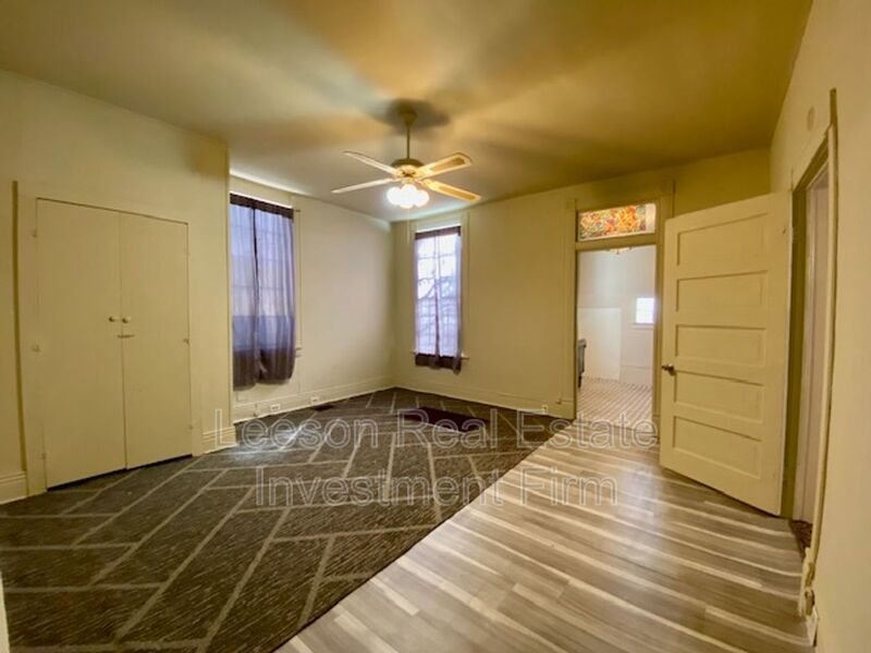 3 Bedroom 2 Bath Downstairs Apartment in Highland Neighborhood for Lease! property image