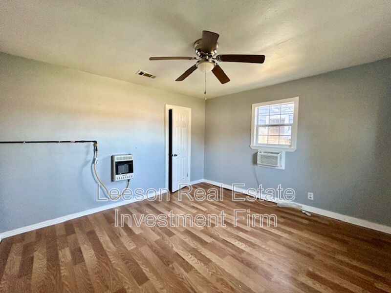 2 Bedroom 1 Bath Home Available for Lease! property image
