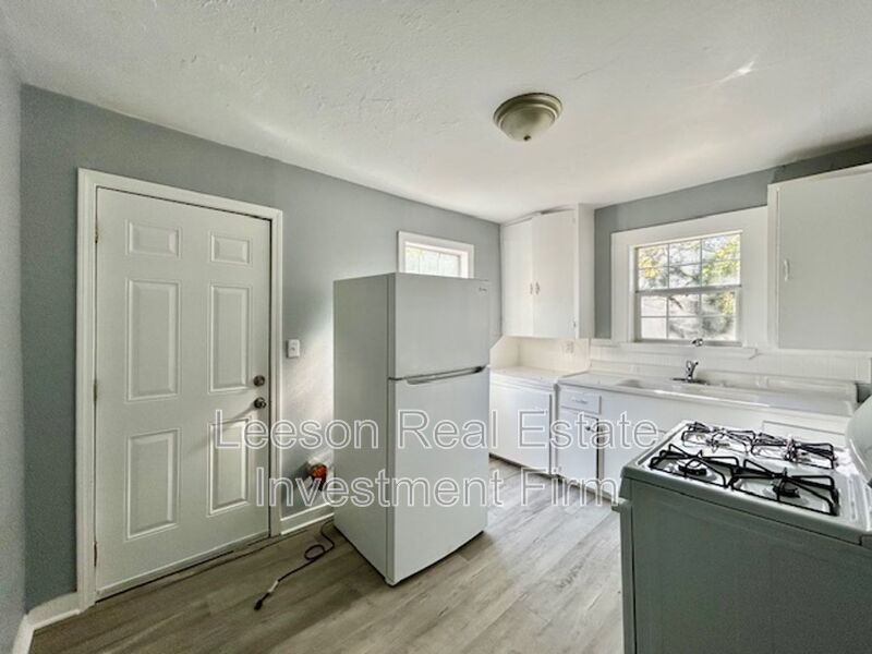 2 Bedroom 1 Bath Home Available for Lease! property image