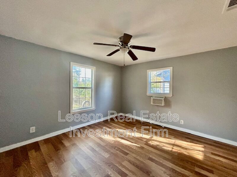 2 Bedroom 1 Bath Home Available for Lease! property image