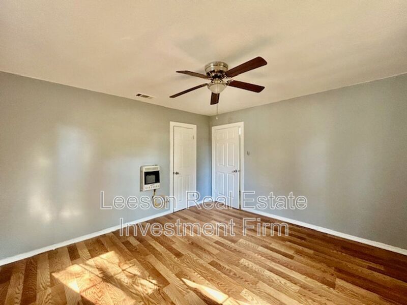 2 Bedroom 1 Bath Home Available for Lease! property image