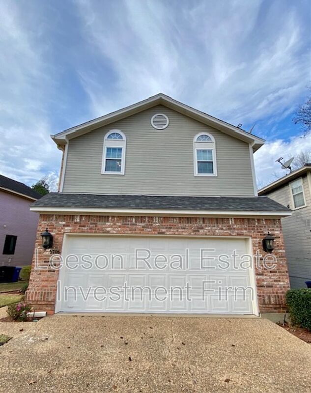 3 Bedroom 3 Bath Multi-Level Home in Willow Ridge Subdivision! property image