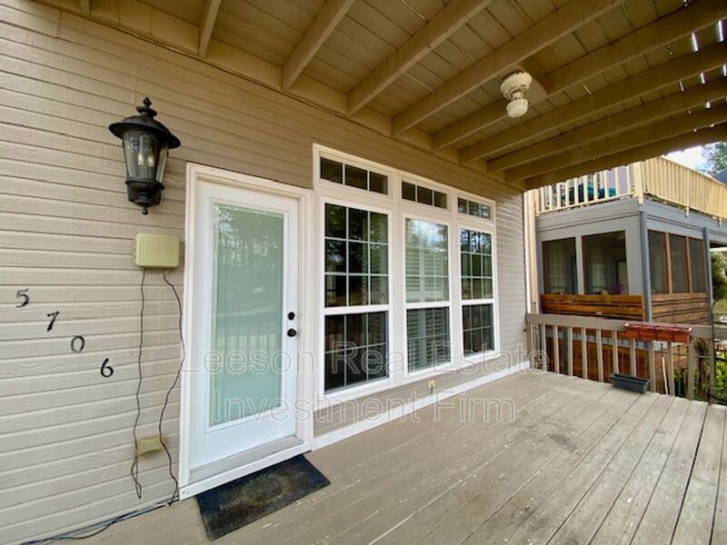 3 Bedroom 3 Bath Multi-Level Home in Willow Ridge Subdivision! property image