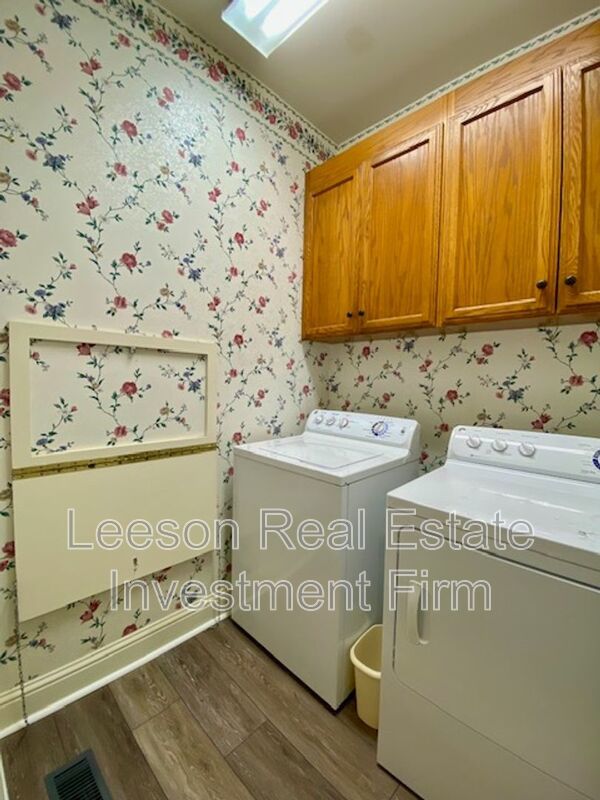 3 Bedroom 3 Bath Multi-Level Home in Willow Ridge Subdivision! property image