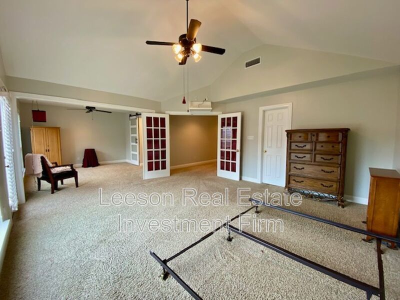 3 Bedroom 3 Bath Multi-Level Home in Willow Ridge Subdivision! property image