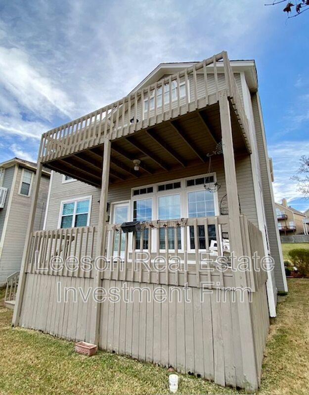 3 Bedroom 3 Bath Multi-Level Home in Willow Ridge Subdivision! property image