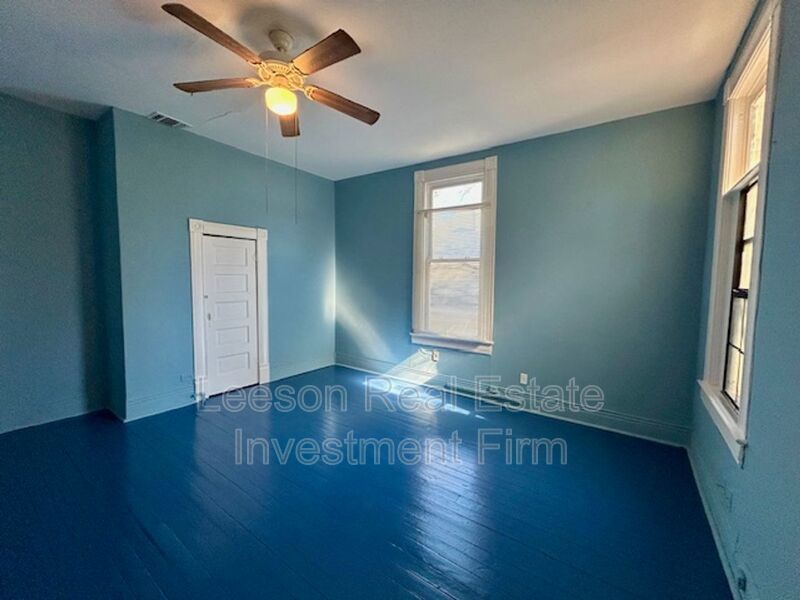 One Bedroom One Bath Upstairs Apartment in Highland! property image
