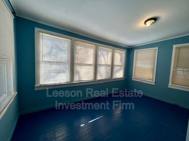 One Bedroom One Bath Upstairs Apartment in Highland! property image