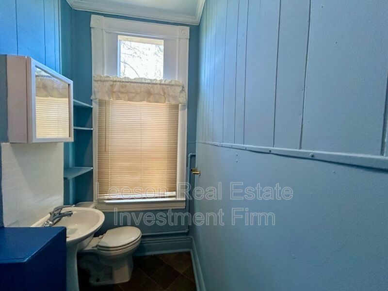 One Bedroom One Bath Upstairs Apartment in Highland! property image