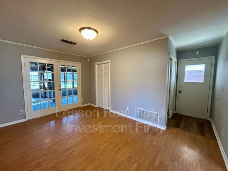 4 Bedroom 2.5 Bath Home Available for Rent in Shreve Isle Neighborhood! property image