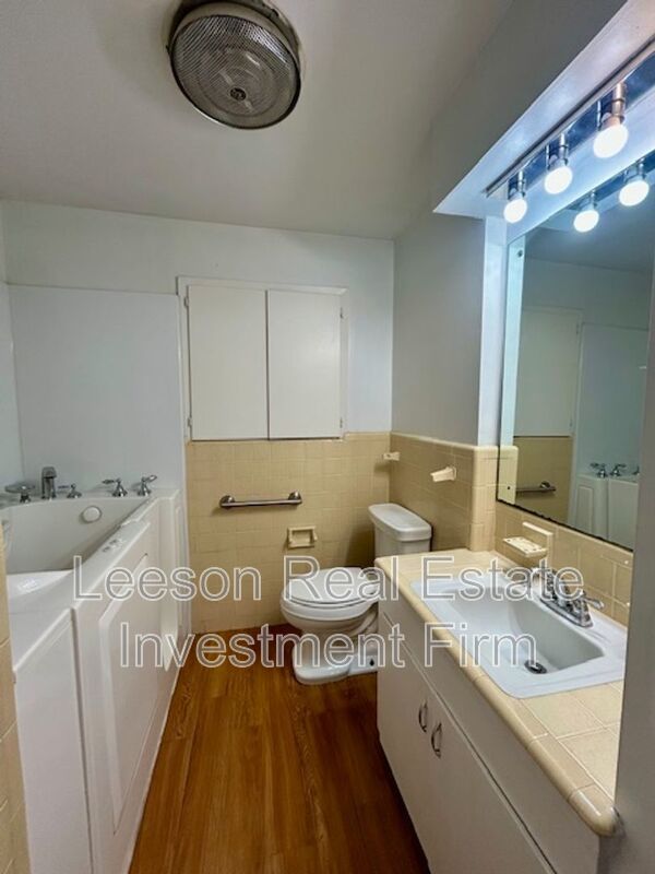 4 Bedroom 2.5 Bath Home Available for Rent in Shreve Isle Neighborhood! property image