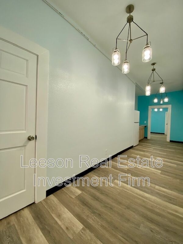 Beautiful Spacious Commercial Space for Lease! property image