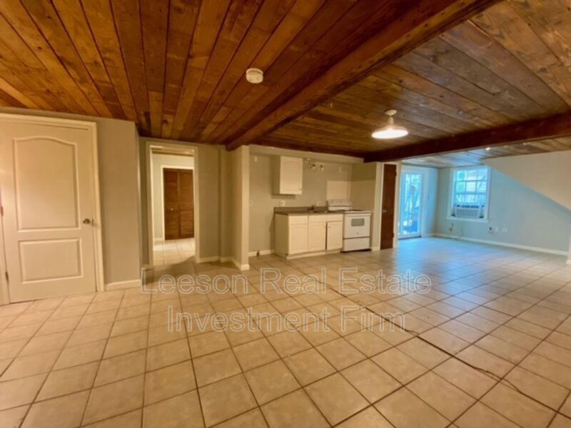 Coming Soon! Downstairs 1 Bedroom 1 Bath Studio Apartment in Historic Highland! property image