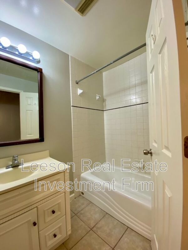 Coming Soon! Downstairs 1 Bedroom 1 Bath Studio Apartment in Historic Highland! property image