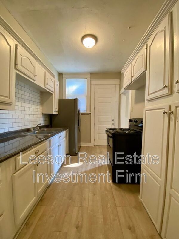 2 Bedroom 1.5 Bath Duplex Available in Highland Neighborhood! property image