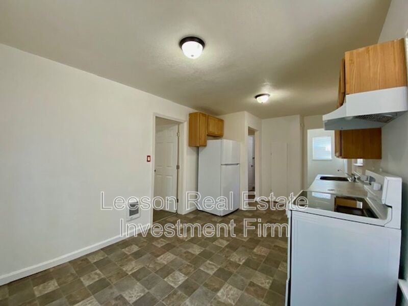Renovated 2 Bedroom 1 Bath Home Available for Rent Now! property image